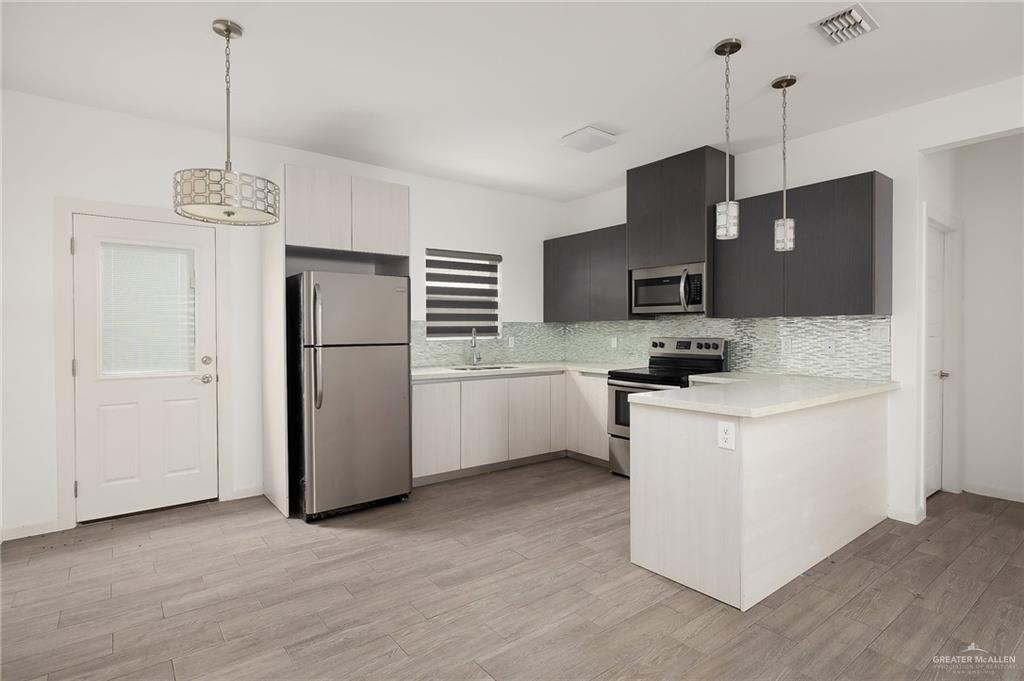 Photo 14 of 907 Carmel Avenue #1