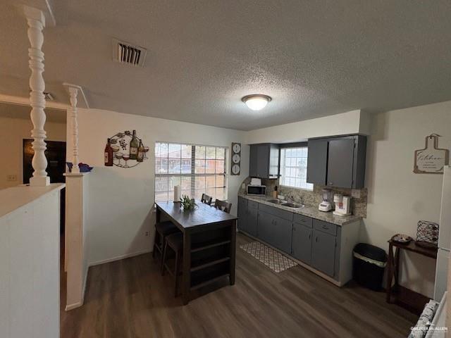 Photo 5 of 113 Martinez Street