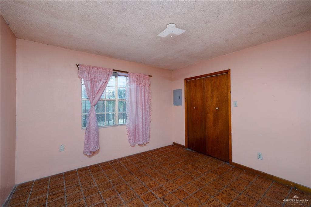 Photo 11 of 4012 Raul Longoria Road