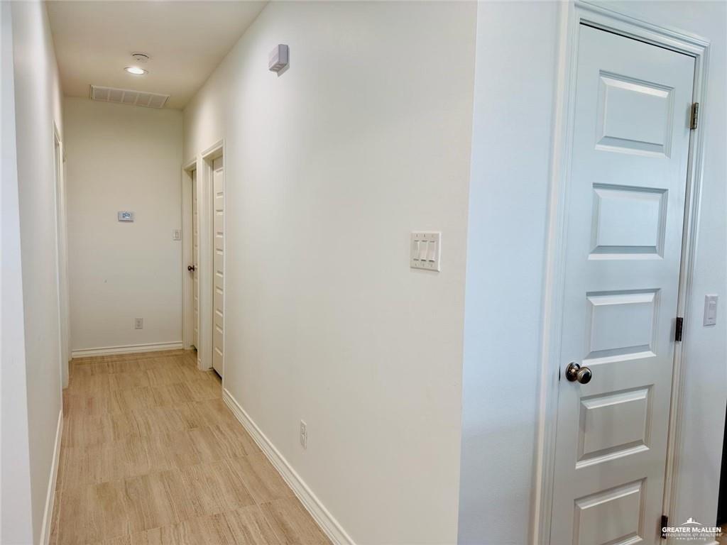 Photo 10 of 805 Clarence Avenue #1