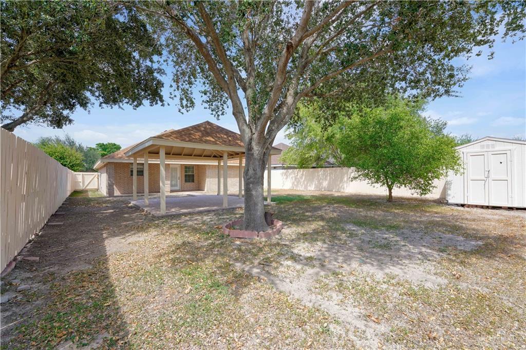 Photo 17 of 1005 Praline Drive