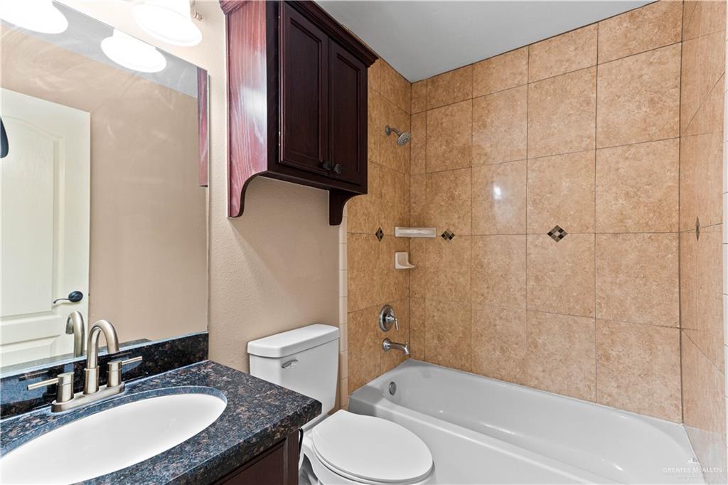 Photo 9 of 2310 Arlington Street