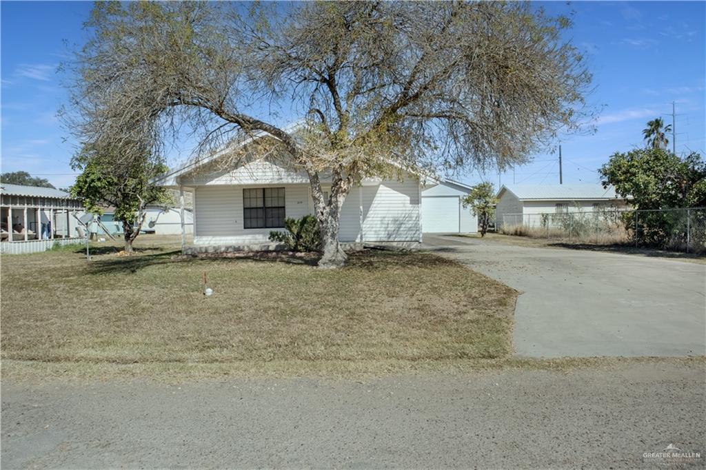 Photo 1 of 849 Clark Street, Donna