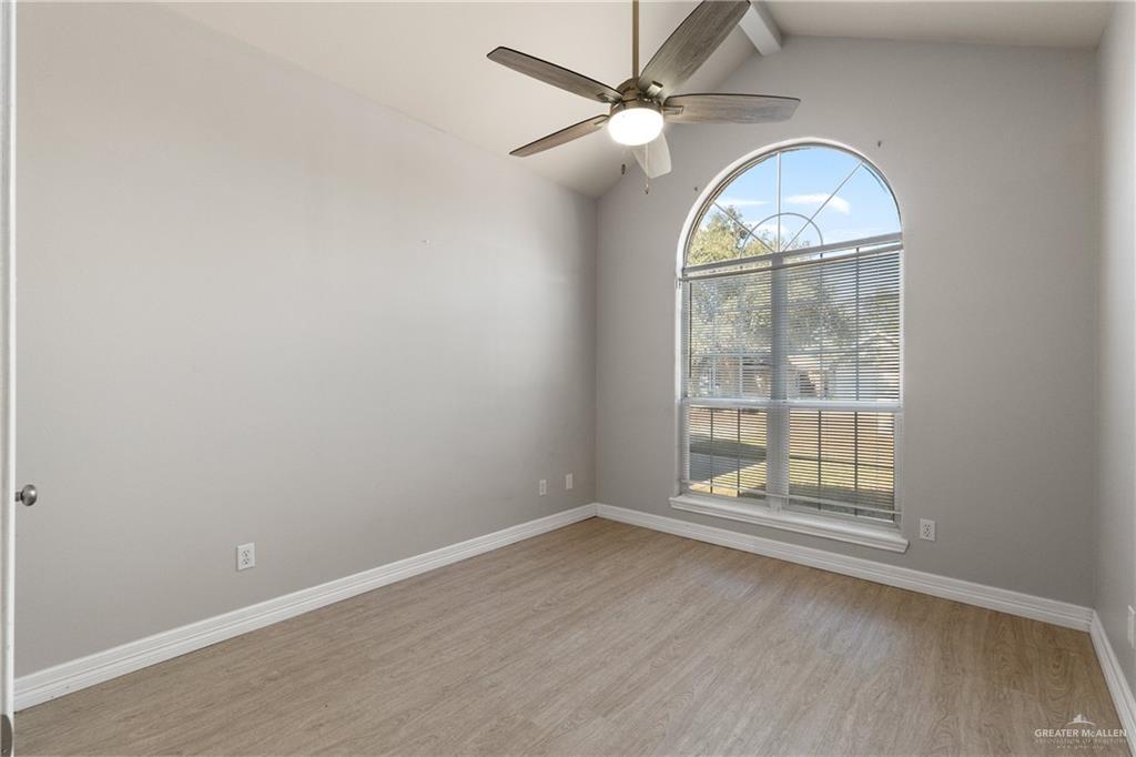 Photo 13 of 4605 Hackberry Avenue