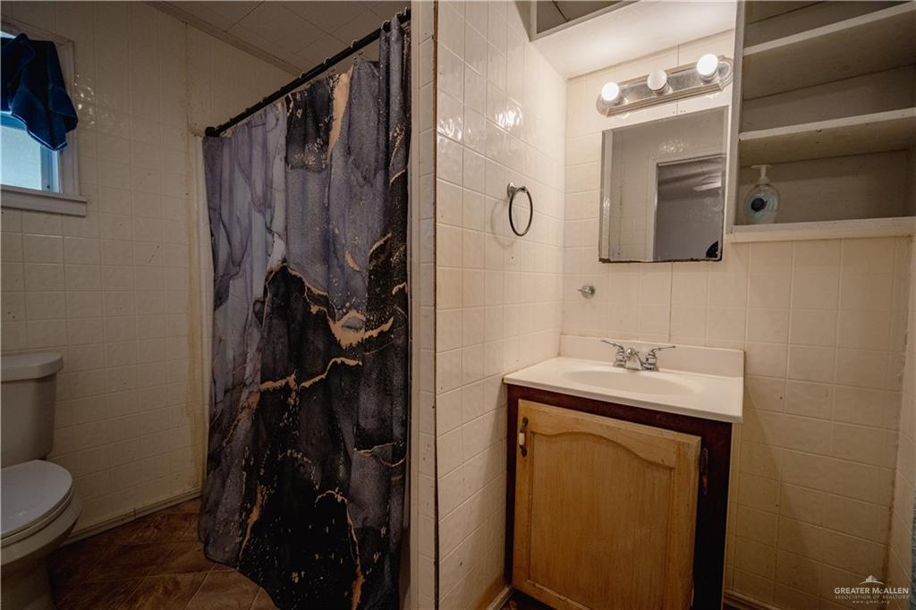 Photo 16 of 4210 Truman Street