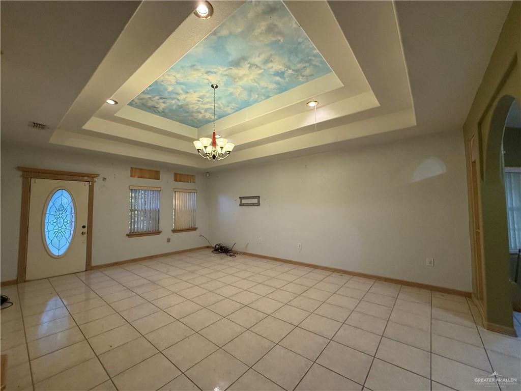 Photo 4 of 2100 Flor Lane