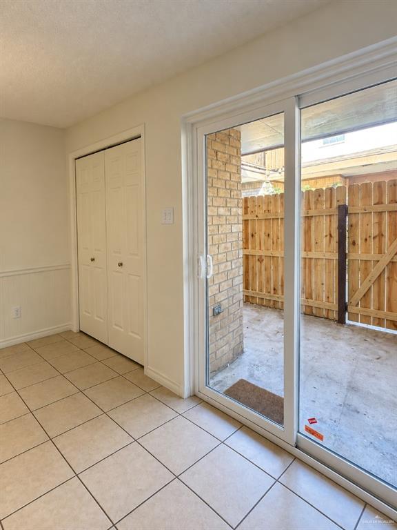 Photo 6 of 1112C Valley View #C