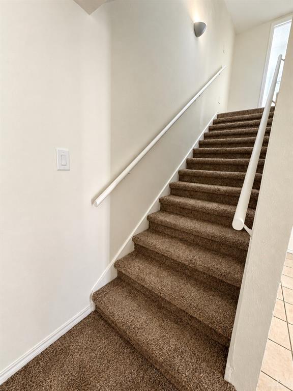 Photo 8 of 1112C Valley View #C