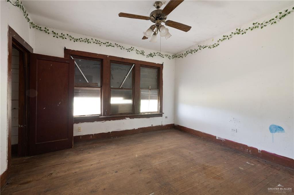 Photo 7 of 307 Lantana Drive