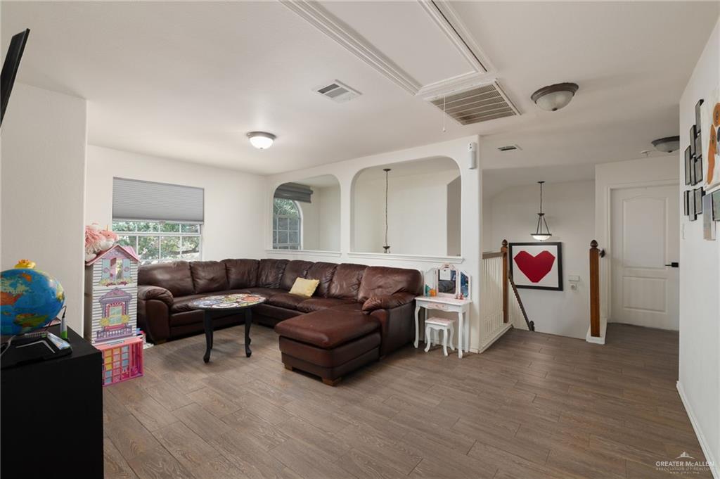 Photo 6 of 3207 San Andres Street