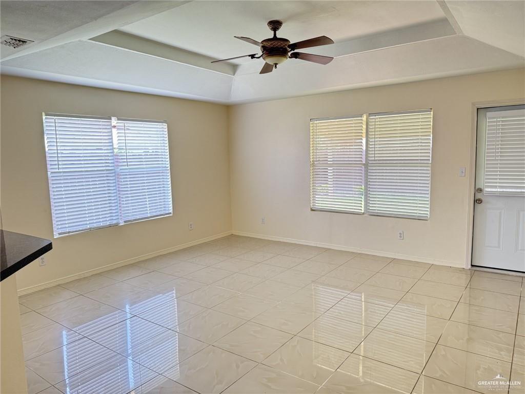 Photo 5 of 3206 San Mateo Parkway