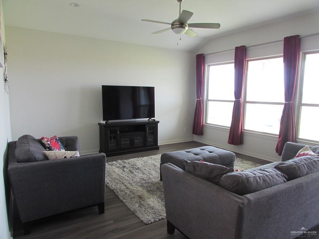 Photo 11 of 14800 Brazos Circle