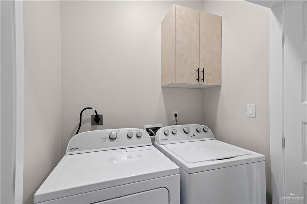 Photo 15 of 409 Onyx Avenue #1