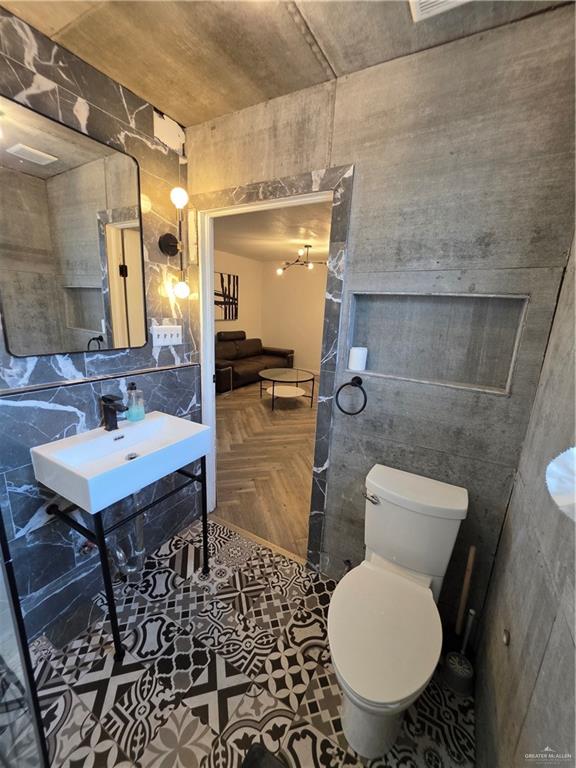 Photo 18 of 1321 Saint Marie Street