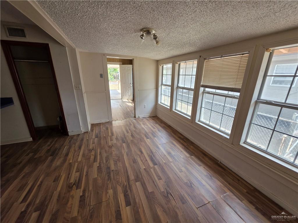 Photo 6 of 1321 Saint Marie Street