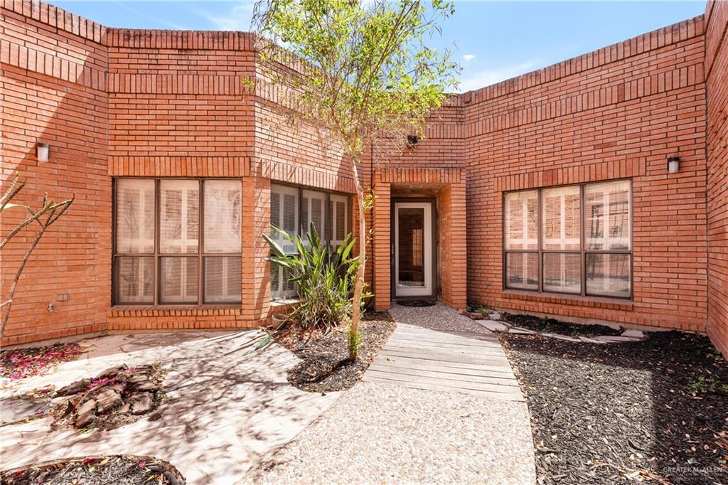 Photo 3 of 1305 3rd Street #7