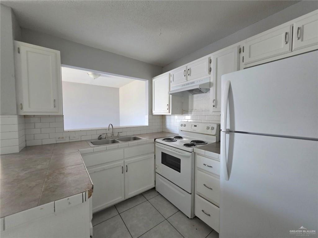 Photo 4 of 6220 11th Street #D