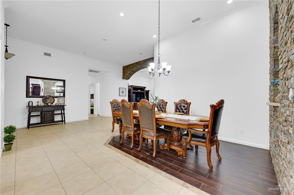 Photo 9 of 2405 Rhin Drive