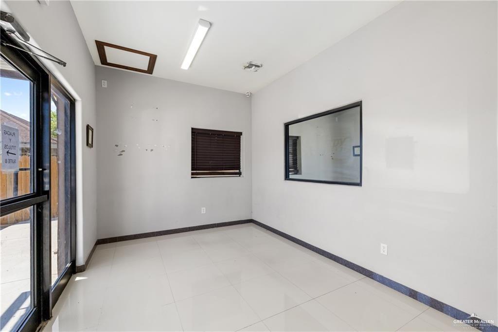 Photo 3 of 3303 Veterans Boulevard
