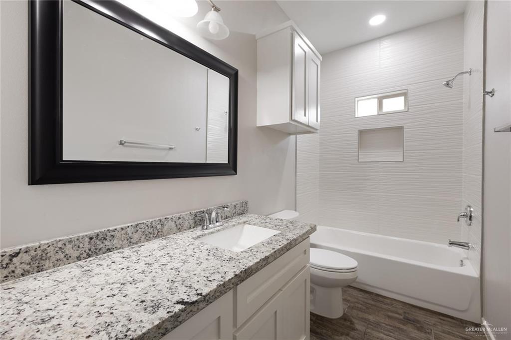 Photo 11 of 5709 Sandpiper Avenue #4