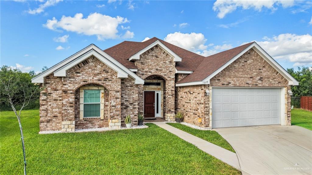 Photo 2 of 1210 Kestrel Drive