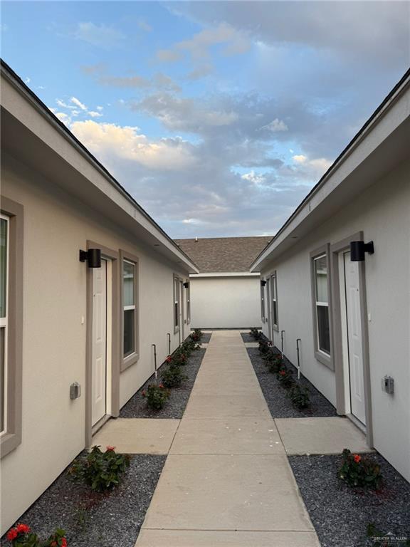Photo 2 of 812 Dove Avenue #3