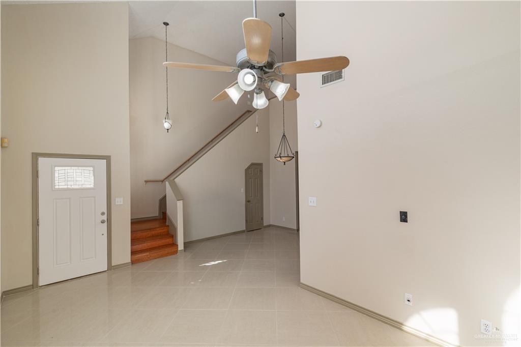 Photo 3 of 2401 I Street