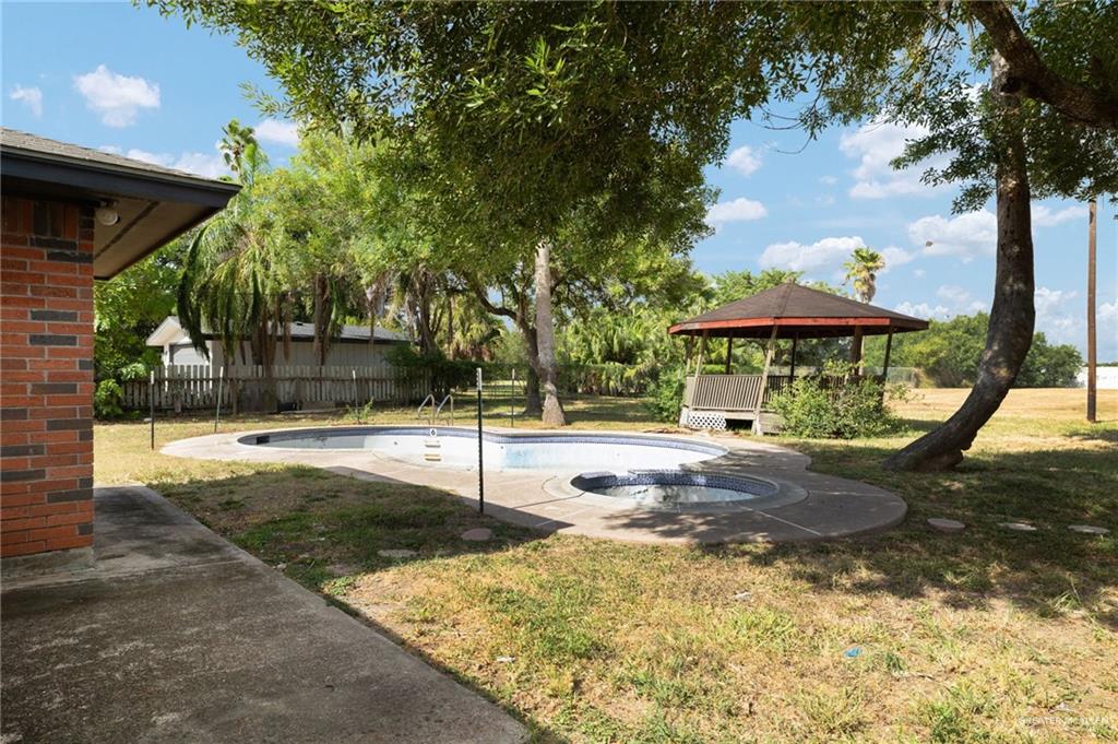 Photo 15 of 27372 Bass Boulevard