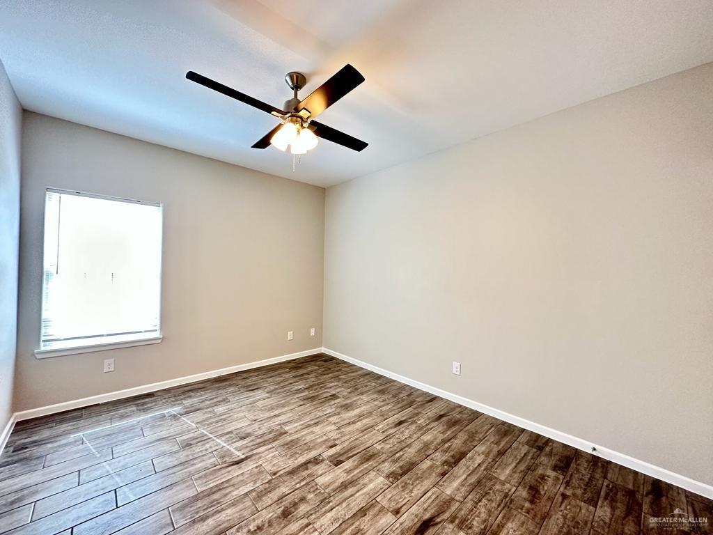 Photo 11 of 1303 Lore Drive