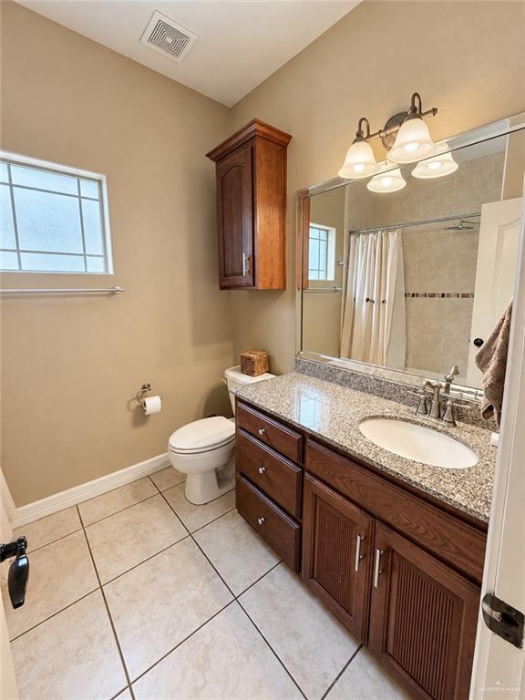 Photo 13 of 2602 San Roman Street