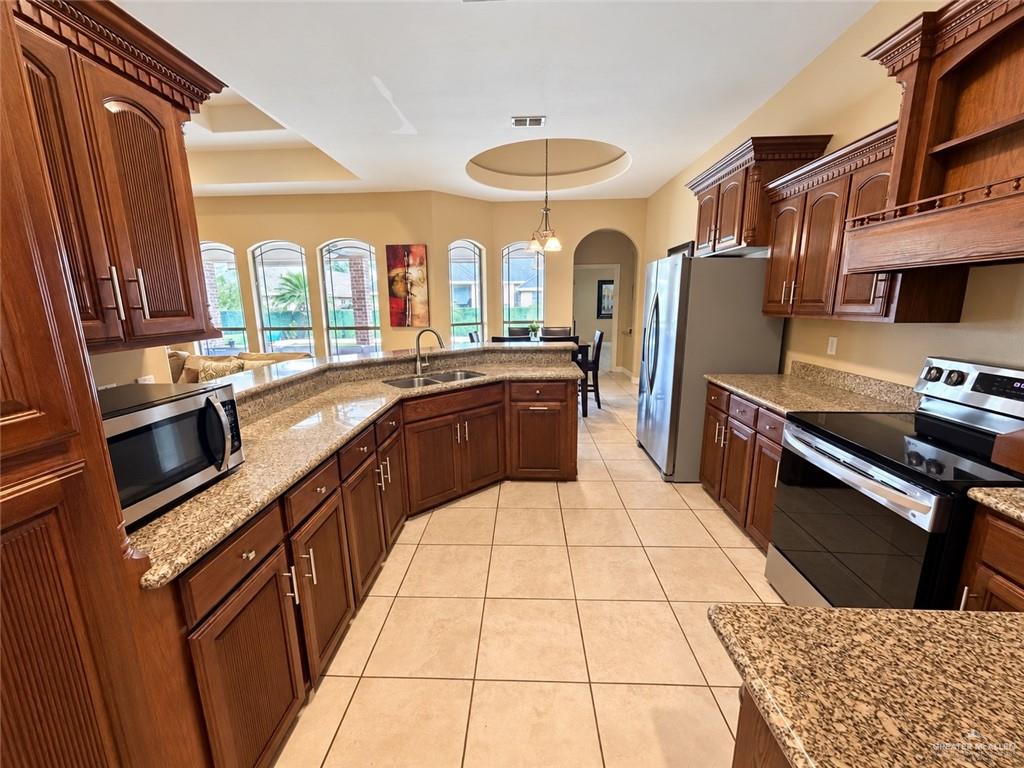 Photo 5 of 2602 San Roman Street