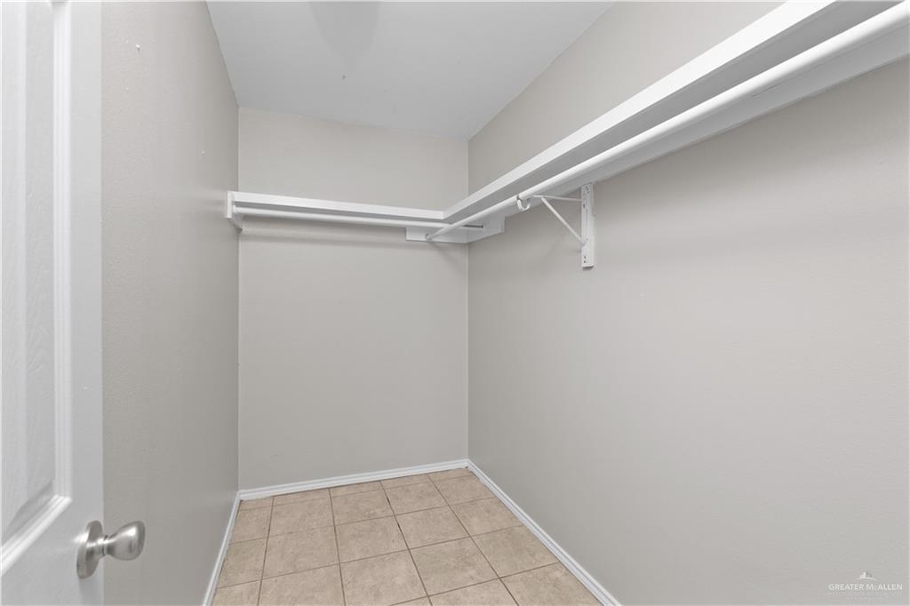 Photo 8 of 2405 Hibiscus Avenue