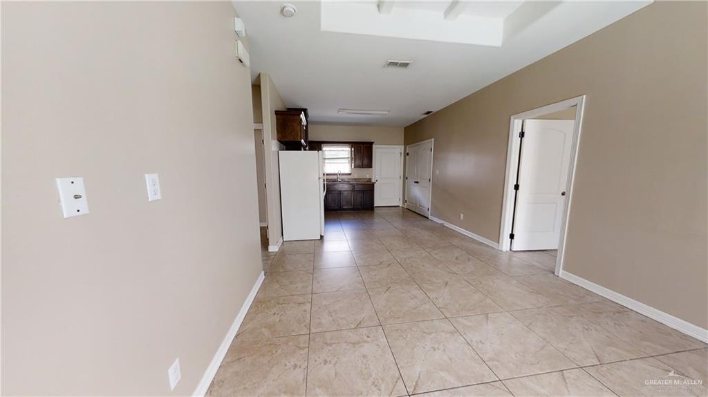 Photo 2 of 2510 Garfield Avenue #1