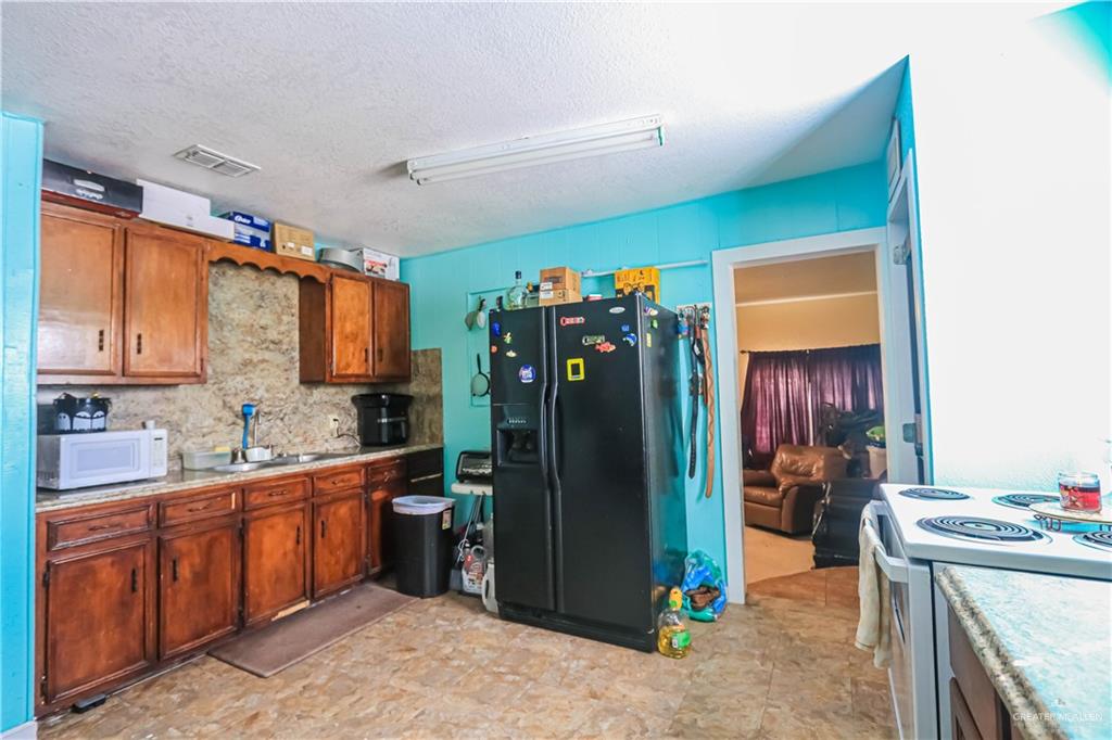Photo 11 of 1134 Browne Avenue