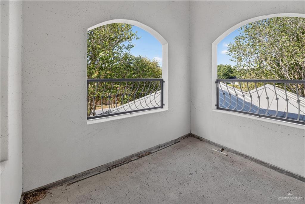 Photo 26 of 400 9th Street