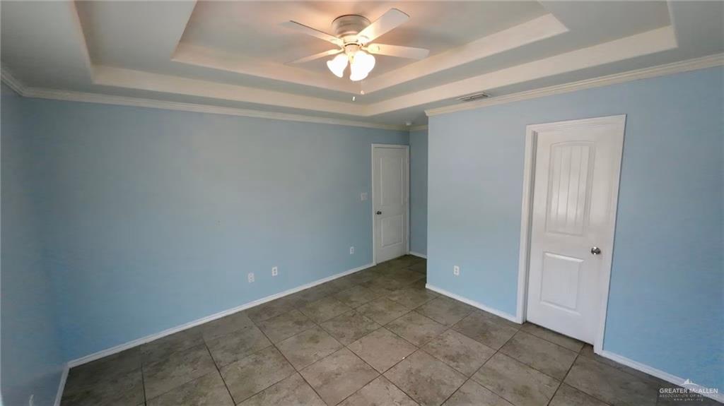 Photo 8 of 3048 Lucille Avenue