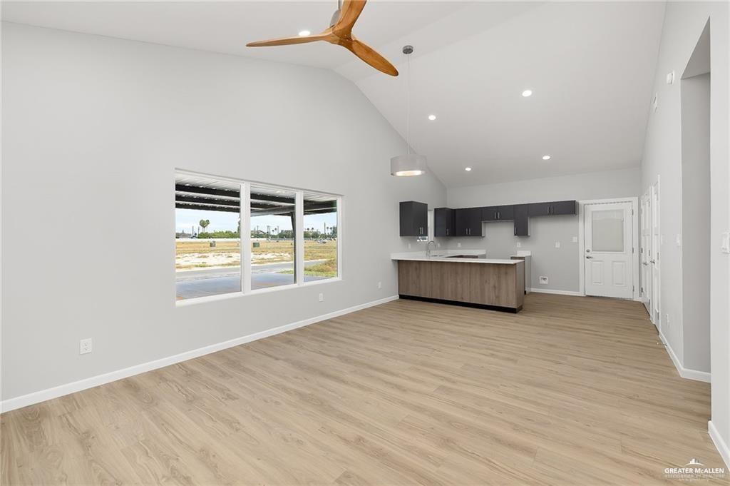 Photo 15 of 2700 Mockingbird Road #1