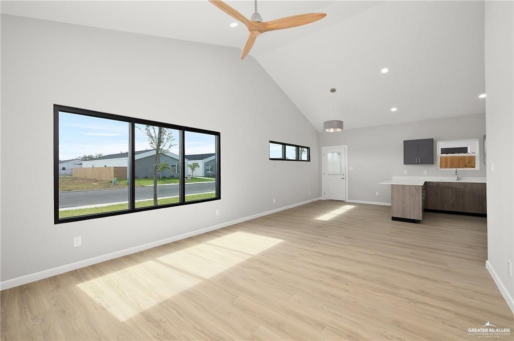 Photo 5 of 2700 Mockingbird Road #1