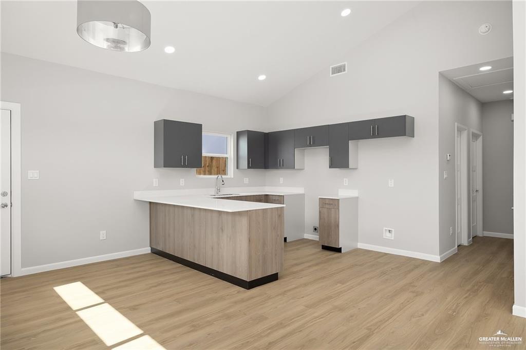 Photo 6 of 2700 Mockingbird Road #1