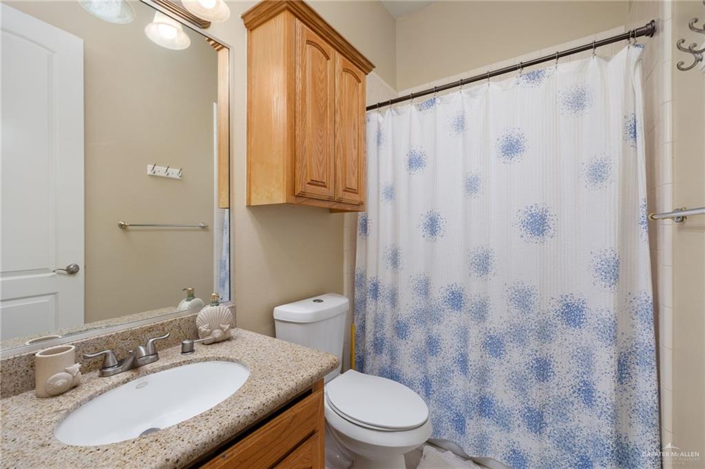 Photo 9 of 112 Oleander Street #2