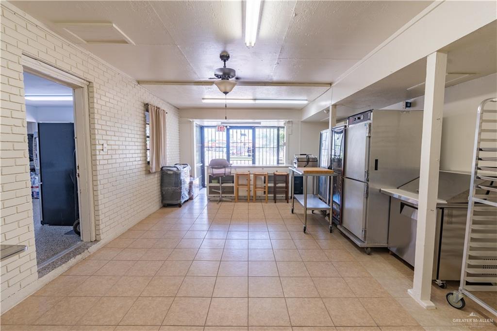 Photo 14 of 901 Cage Boulevard