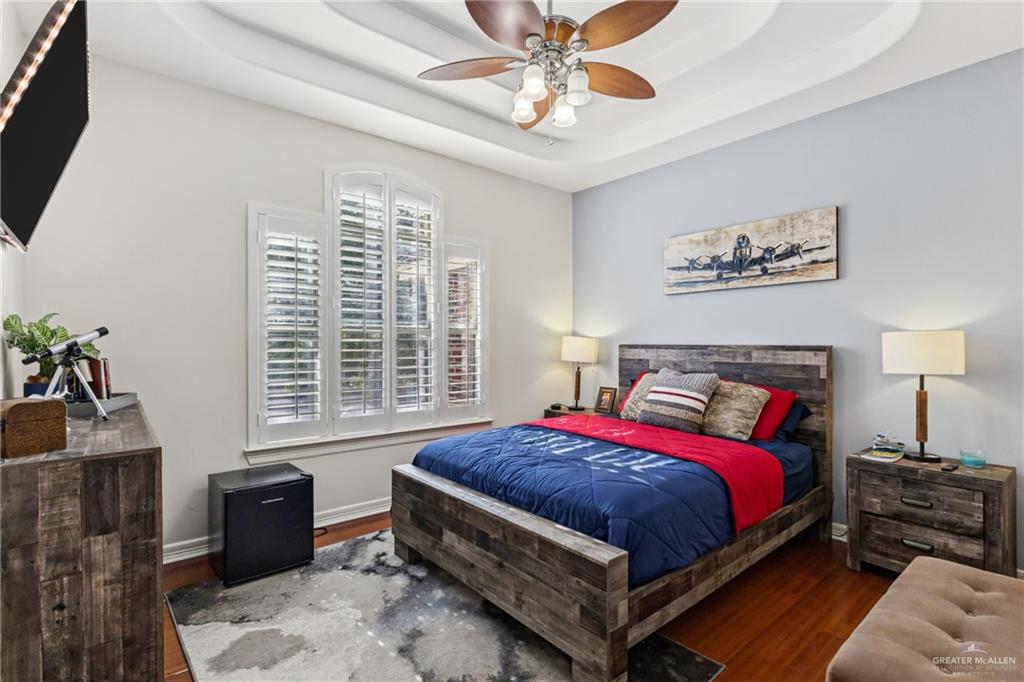 Photo 16 of 629 Sabal Avenue