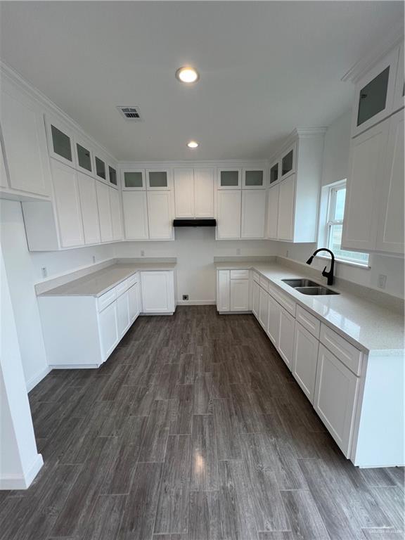 Photo 3 of 1624 B Street