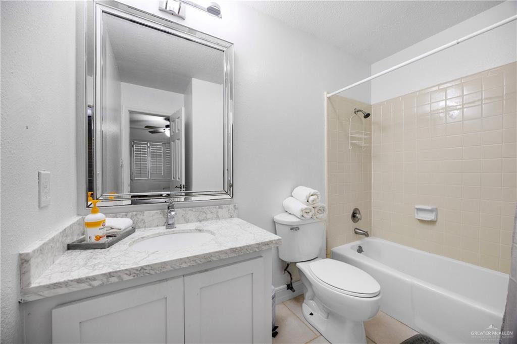 Photo 14 of 901 Dallas Avenue #6