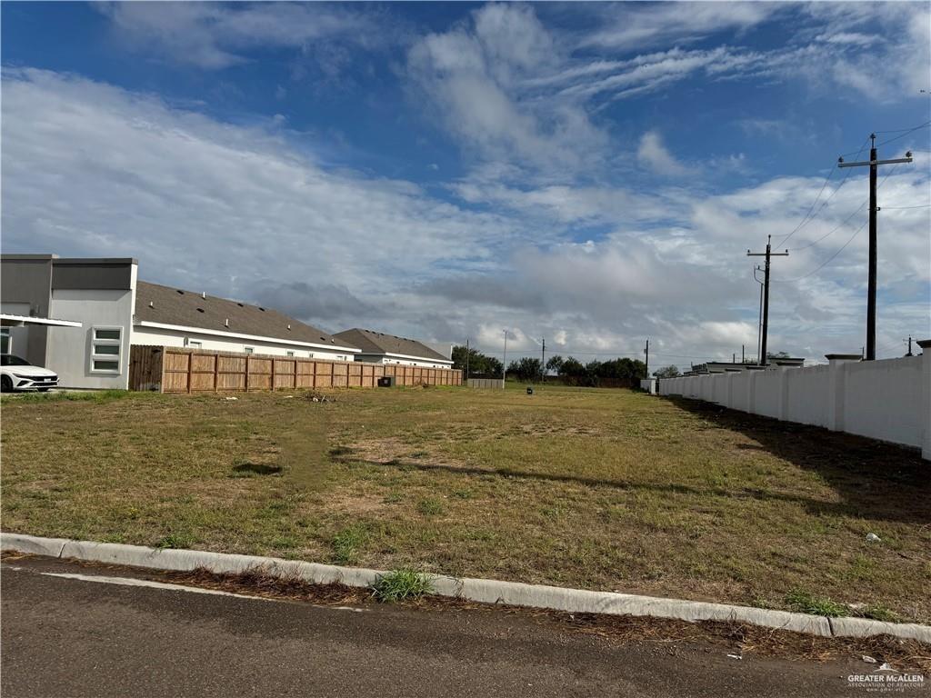 Photo 1 of 110 Diamond Avenue, Alton