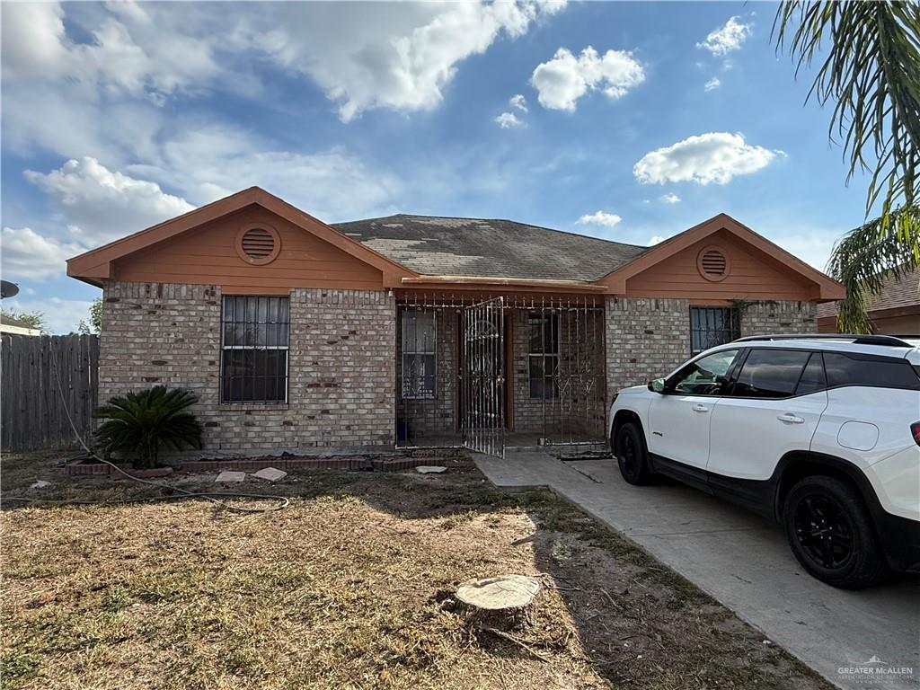 Photo 1 of 815 Sabatini Avenue, Pharr