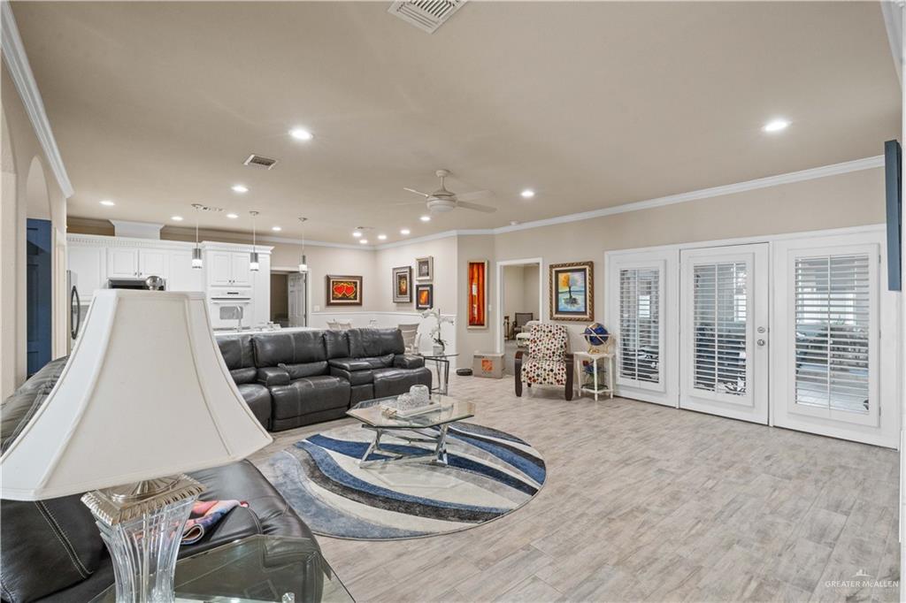 Photo 8 of 111 Aquarius Street