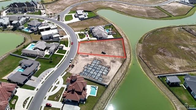 Photo 11 of 4709 Estancia Parkway