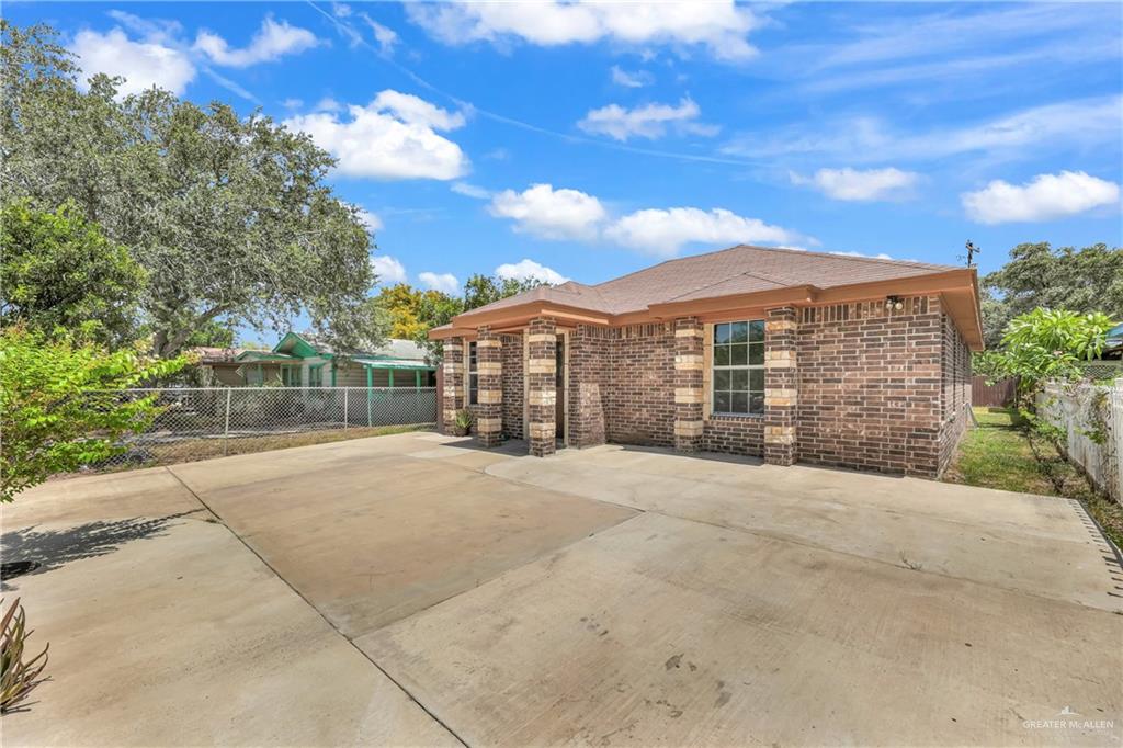 Photo 1 of 325 Mesquite Street, Weslaco