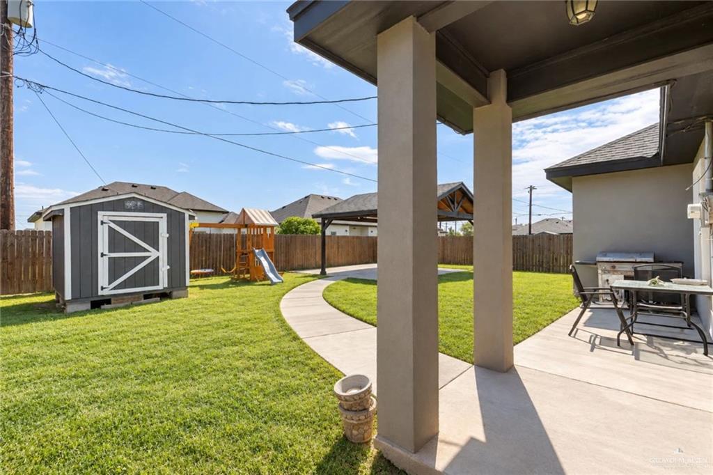 Photo 14 of 826 Blue Quail Street